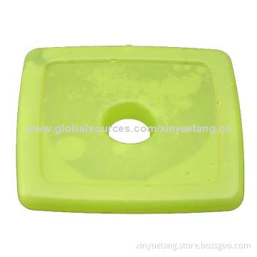 Mini Ice Cooler Plastic Ice Pack, Green Color, BPA-free
